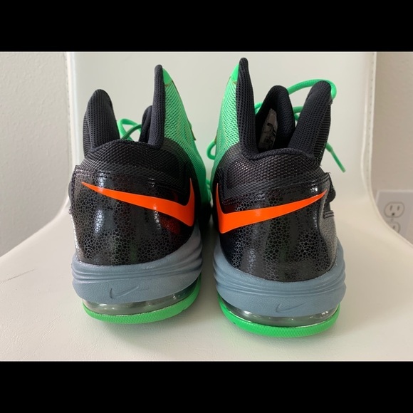 Nike Black and Green Athletic Shoes size 9 - Picture 3 of 7